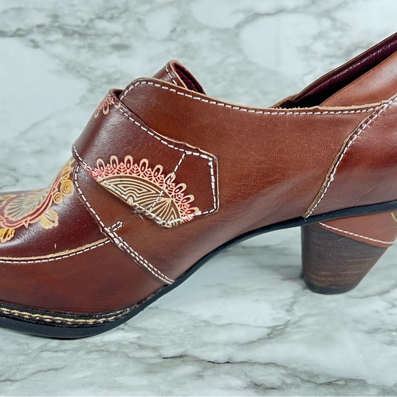 L’ARTISTE leather platform heal shoes - Picture 16 of 16